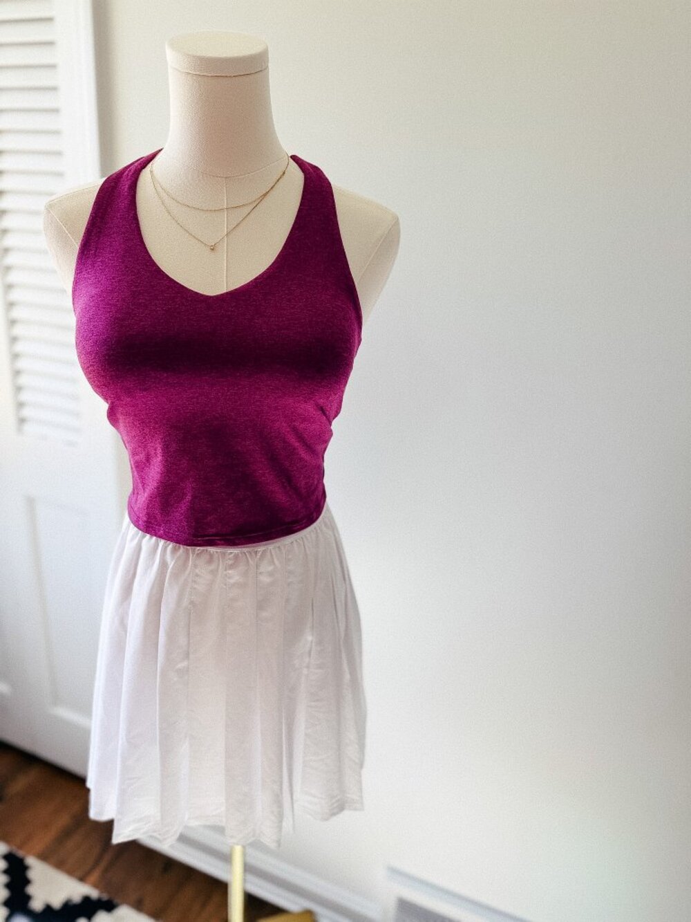 Vuori Women's Halo Performance Crop 2.0, Size Small - Picture 3 of 7